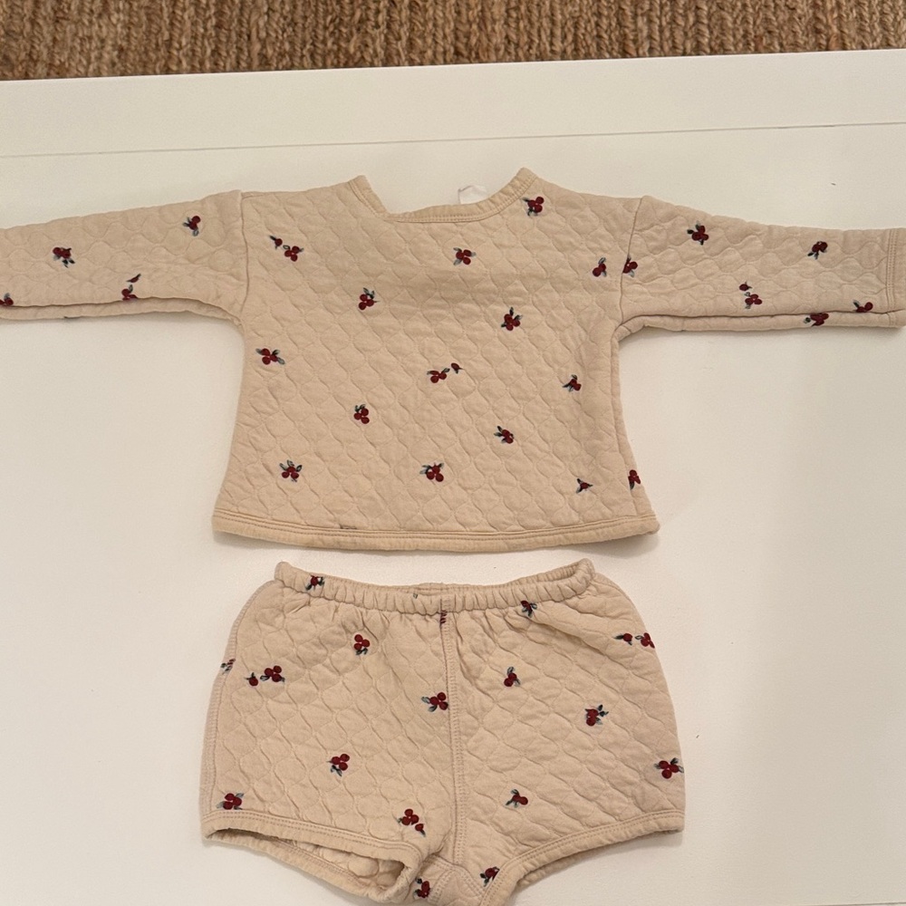 H&M Quilted Set